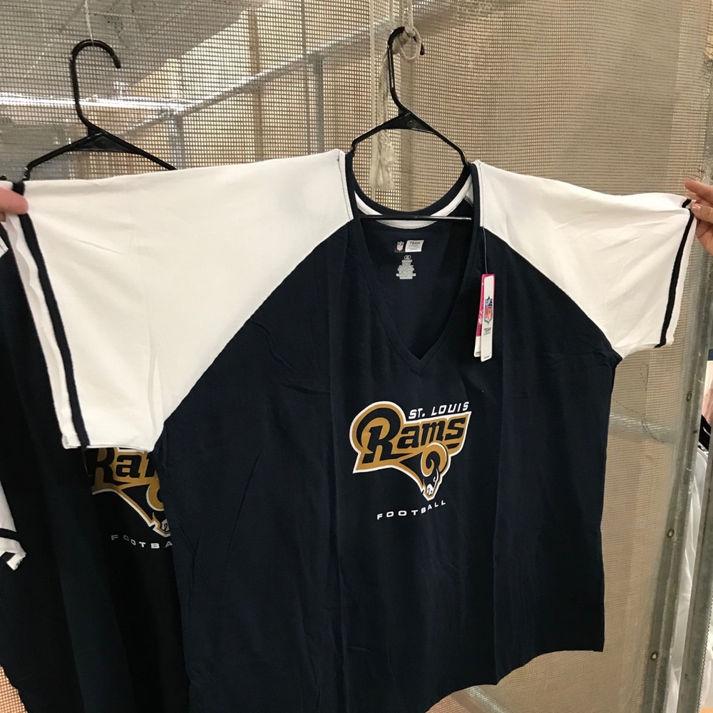 St Louis RAMS Women’s Shirt. NFL Licensed.